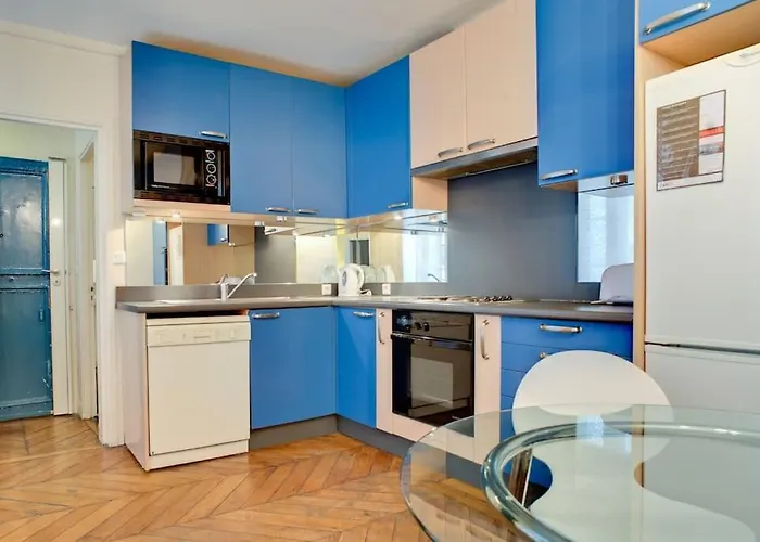 Place De L'odeon Sur Cour Tres Calme Апартаменты Париж